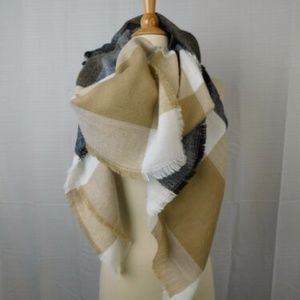 ✨3/$15 Collection XIIX Blanket & Circle Scarf